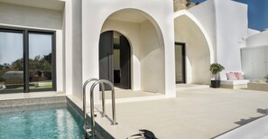 Outdoor pool - Artium Villa with Pool hosted by K&K (Santorini)