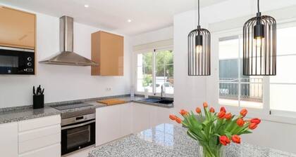 Benahavis Village house with private pool sleeps up to 8