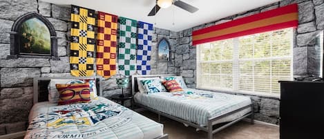 7 bedrooms, iron/ironing board, free WiFi, bed sheets