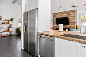 Interior - Enchanting Escudero - Luxury PS Ranch Home! (Palm Springs)