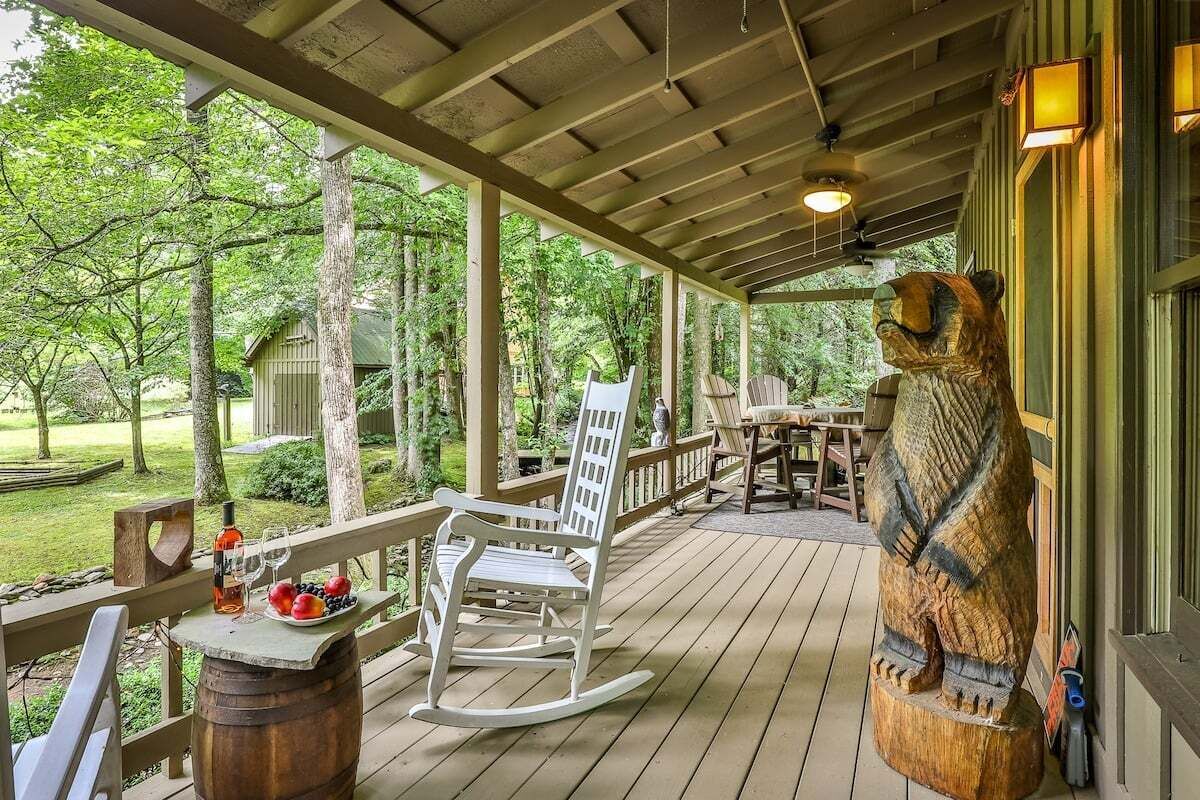 Creekside Fairytale Cabin by Mountain Oasis | Bear Creek Trail