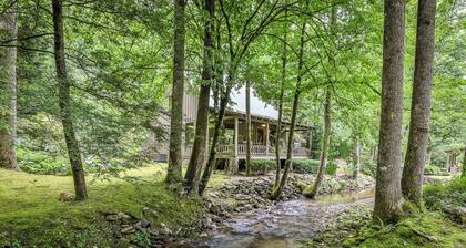 Creekside Fairytale on Barnes Creek - Magical, Romantic Cabin