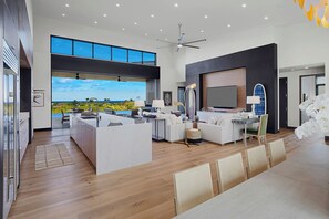 Smart-TV, Stereoanlage