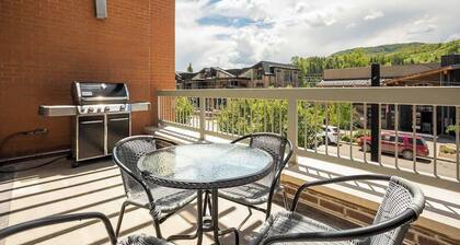 Sprawling Condo | Central Downtown | Free Shuttle