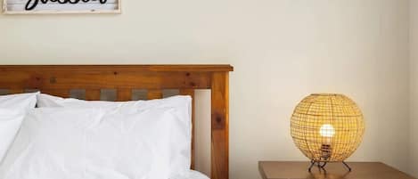 3 chambres, fer et planche à repasser, lit de bébé portatif, Wi-Fi