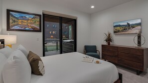 4 Schlafzimmer, Schreibtisch, Bügeleisen/Bügelbrett, kostenloses WLAN