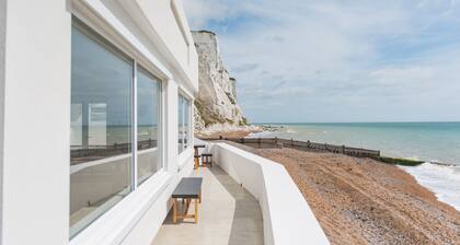Sea Purse, St Margaret's Bay by Keepers Cottages