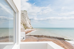 Interior - Sea Purse, St Margaret's Bay by Keepers Cottages (St Margaret's Bay)