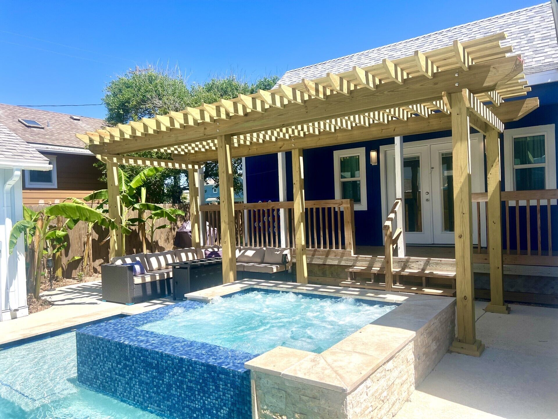 Surf Station | Pet Friendly + Heated Pool!