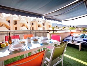 Outdoor dining - Jacaranda by Interhome (Dénia)