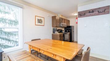 Condo, 1 Bedroom | Dining