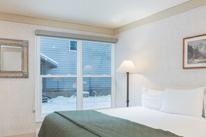 Room, 1 Bedroom | 1 bedroom, free WiFi