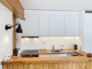 Uklassifisert bilde, 2 av 36, knapp