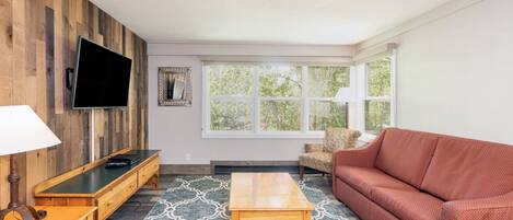 Condo, 1 Bedroom | Living area