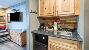Room, 1 Bedroom | Bahagian dalam