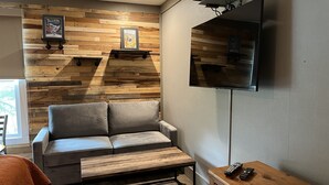 Room, 1 Bedroom | Bahagian dalam