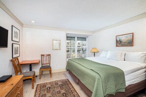 Room, 1 Bedroom | 1 bedroom, free WiFi