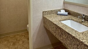 Room, 1 Bedroom | Bilik Mandi