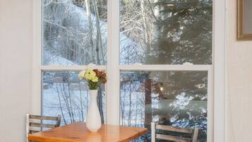 Chambre, 1 chambre | Restauration