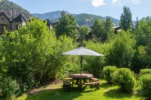 Room, 1 Bedroom | Outdoor dining - Mountainside Inn 301 1 Bedroom Hotel Room by Alpine Lodging Telluride (Telluride)