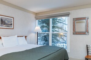 Room, 1 Bedroom | 1 bedroom, free WiFi