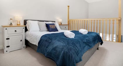 Duplex apartment, close to A1, private car park