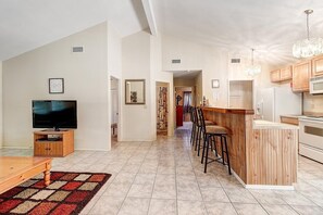 House, 2 Bedrooms | Private kitchen | Fridge, oven, stovetop, coffee/tea maker - Seashell Memories 2 Bedroom Home by RedAwning (Rockport)