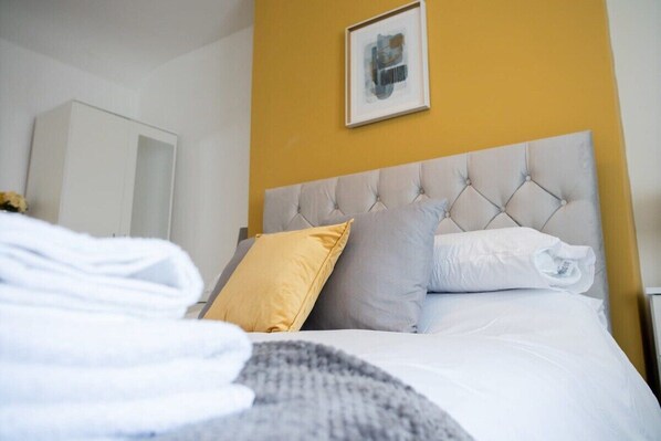 2 dormitorios, Internet, ropa de cama