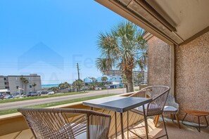 Condo, 3 Bedrooms | Outdoor dining - 8 Sea Castles 3 Bedroom Condo by RedAwning (Fernandina Beach)