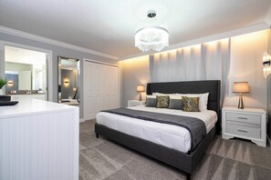 4 Schlafzimmer, Schreibtisch, Bügeleisen/Bügelbrett, kostenloses WLAN