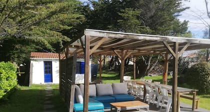 Propriété à 800 m des Plages sur Terrain Boisé de 3000 m2