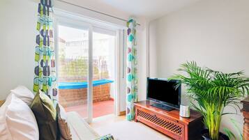 Traditional Apartment | Living area