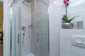 Apartment | 3 bedrooms - Apartments Daniela - Terrace With Amazing sea View (Okrug)