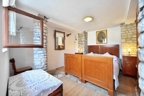House, Smoking - Holiday Houses, Villas Žarko - 50m From the sea (Pucisca)