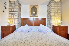 House, Smoking | 3 bedrooms - Holiday Houses, Villas Žarko - 50m From the sea (Pucisca)