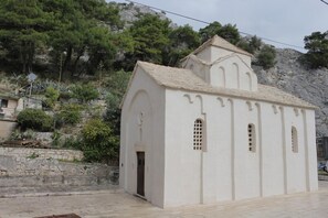 1 bedroom - Apartments Renko - 100 m From the sea (Omis)