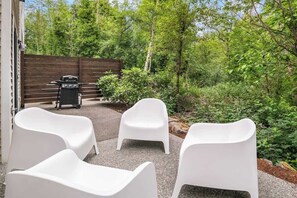 Terrace/patio - Unit 4 One Central · Newly Remodeled Executive Home - Unit 4 (Bellevue)