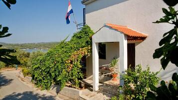 Apartment, Smoking | 2 bedrooms