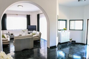 House | 4 bedrooms - Holiday Houses, Villas Filippo - With Pool (Primosten)