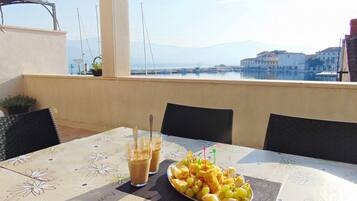 Apartment, Smoking | 2 bedrooms