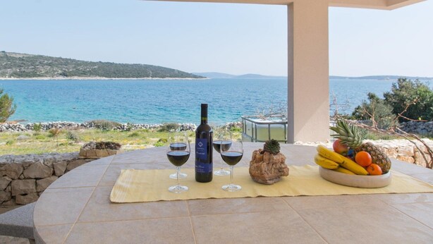House, Smoking - Holiday Houses, Villas Slobodna - 20 From Beach (Marina)