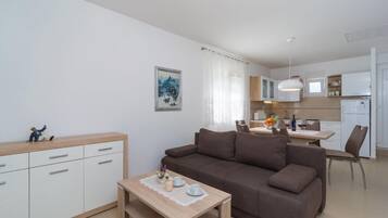 House, Smoking | 2 bedrooms