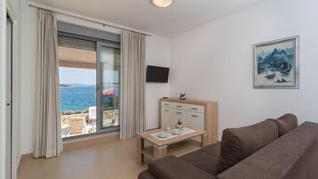 House, Smoking | 2 bedrooms