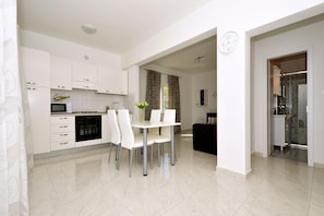 House, Smoking | 2 bedrooms