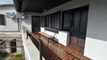 House, Smoking | 3 bedrooms