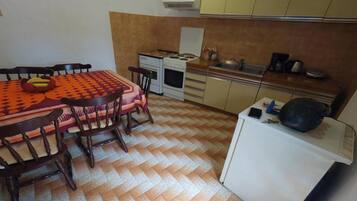 House, Smoking | 3 bedrooms