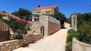 Unclassified image, 2 of 22, button - Holiday Houses, Villas Gradina 1 - Private Pool (Vela Luka)