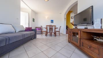 House, Smoking | 2 bedrooms