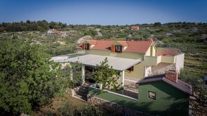 獨棟房屋, 吸煙房 | 外觀