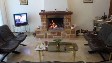 Apartment, Smoking | 4 bedrooms